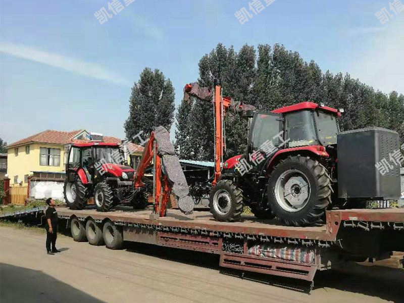 路邊樹(shù)木雜草修剪車